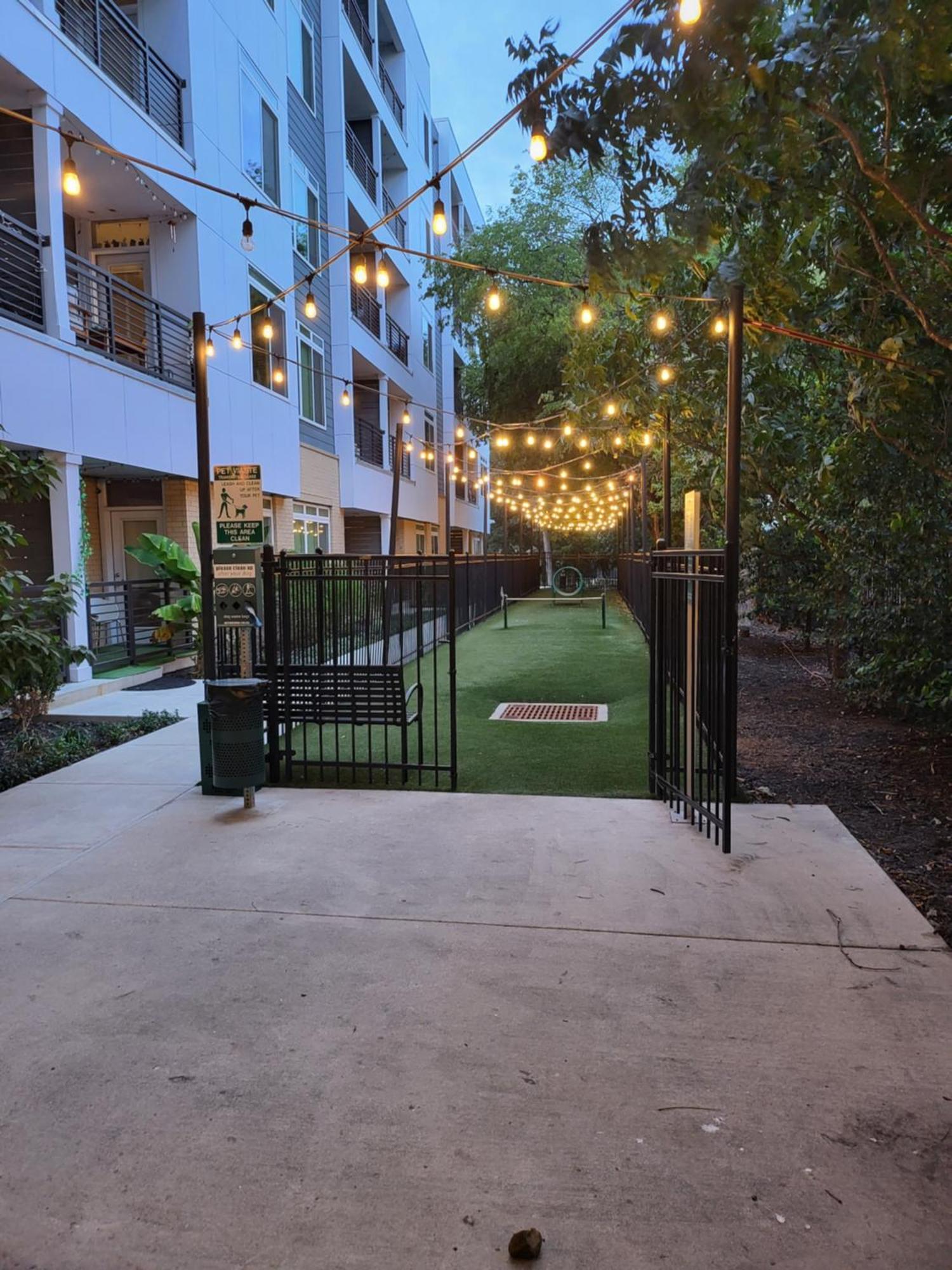 Beautiful Condo On Riverwalk W King Ste Free Parking Pet Friendly Centrally Located On The Riverwalk San Antonio Eksteriør bilde