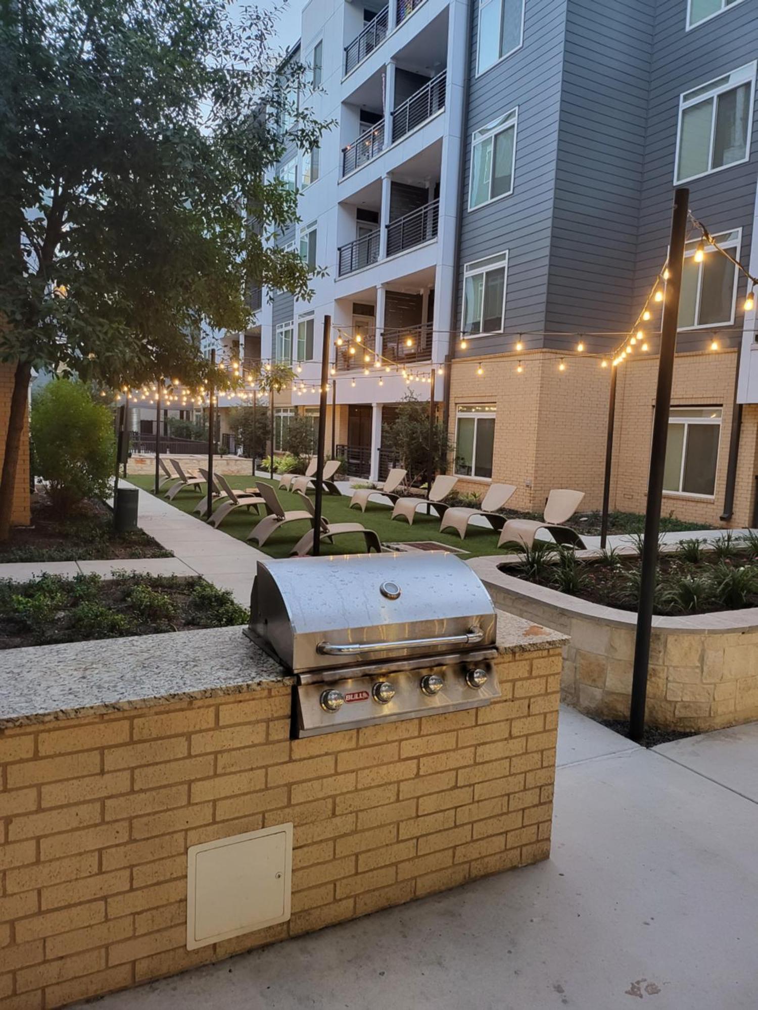 Beautiful Condo On Riverwalk W King Ste Free Parking Pet Friendly Centrally Located On The Riverwalk San Antonio Eksteriør bilde